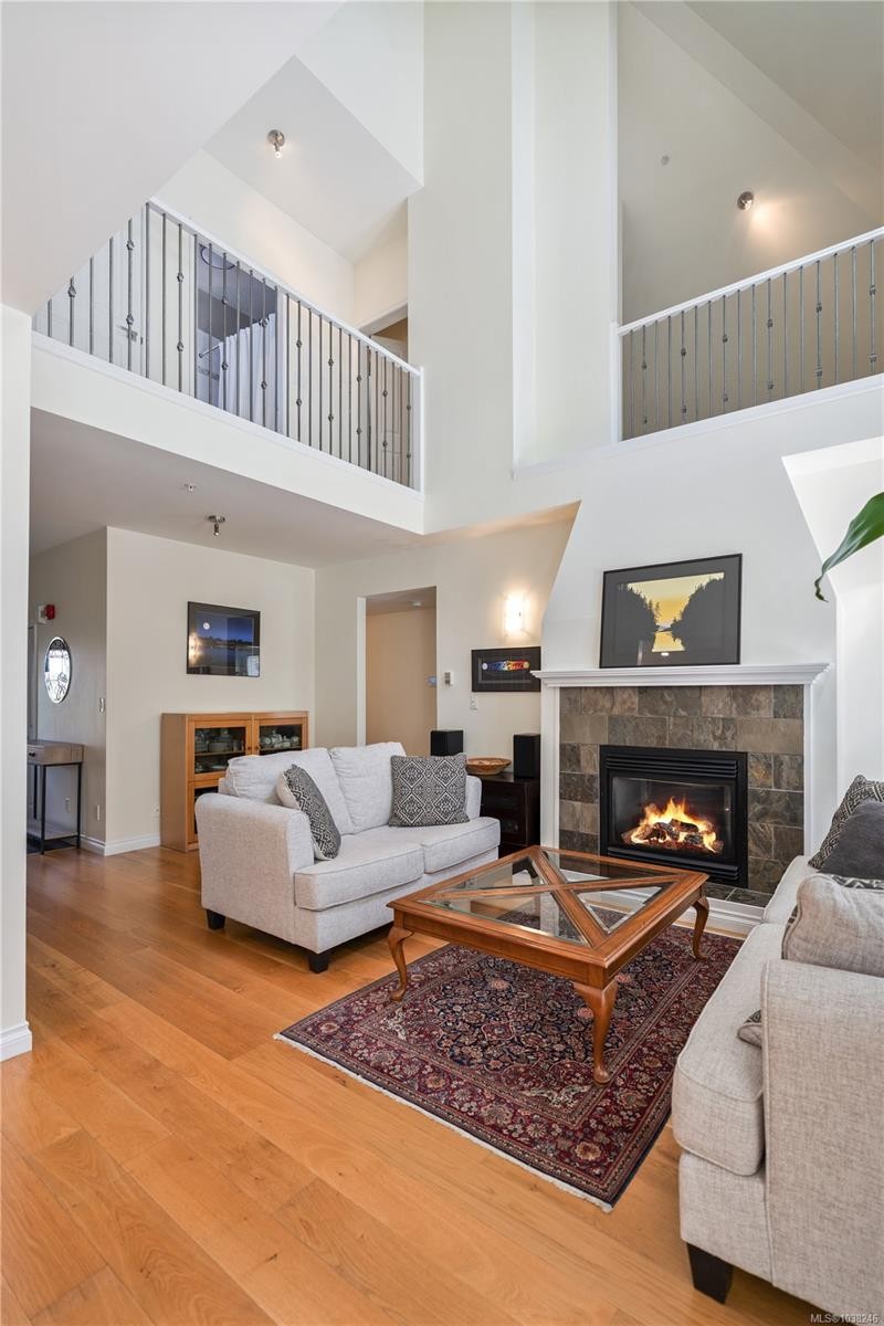 #122-945 Bear Mountain Pkwy, Langford, BC