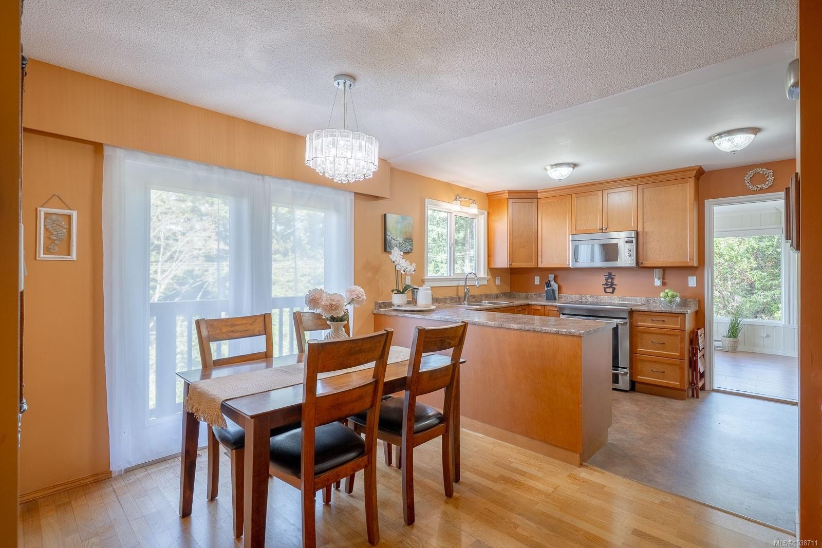 3583 Hammond Bay Rd, Nanaimo, BC