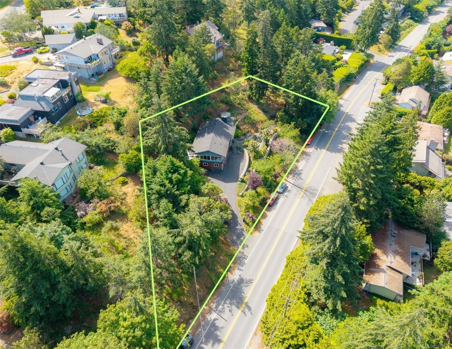3583 Hammond Bay Rd, Nanaimo, BC