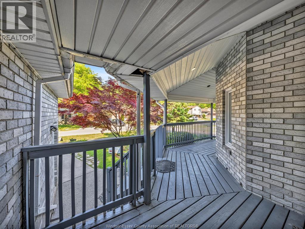 2115 Longfellow, Windsor, ON - Outdoor With Deck Patio Veranda With Exterior
