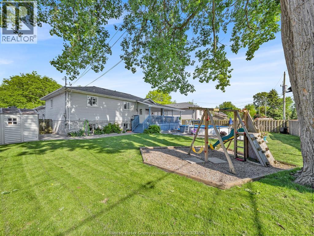 2115 Longfellow, Windsor, ON - Outdoor