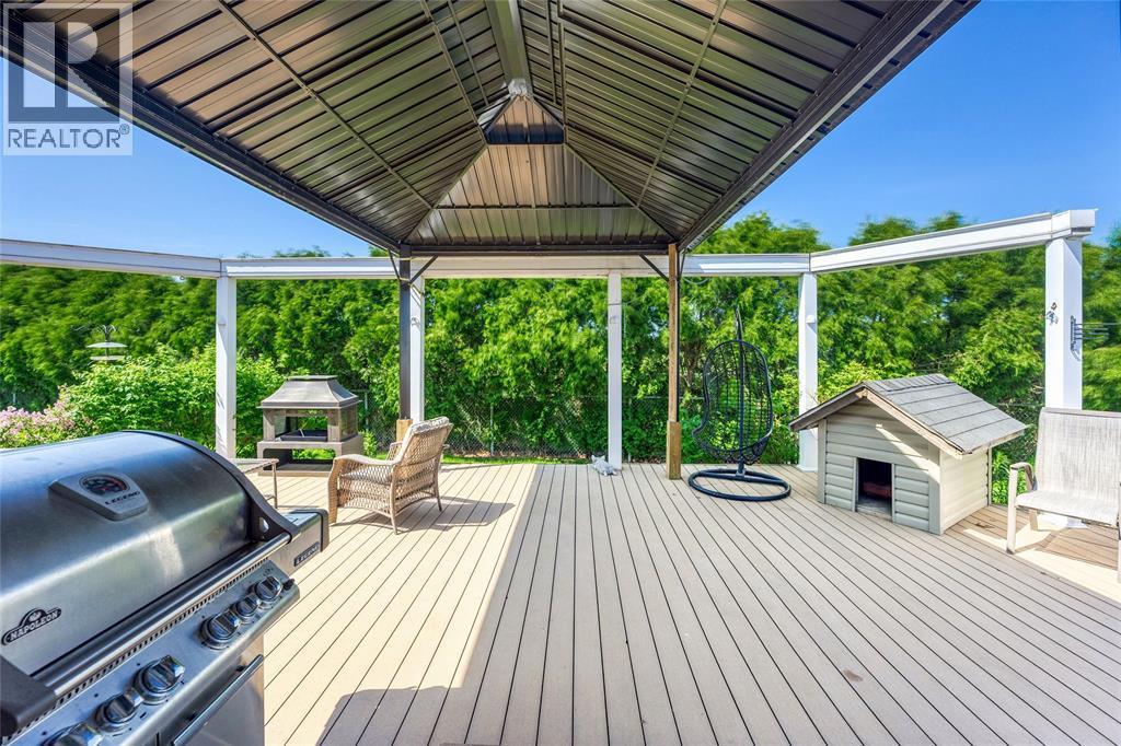 608 Riva Ridge Drive, St Clair, ON - Outdoor With Deck Patio Veranda With Exterior