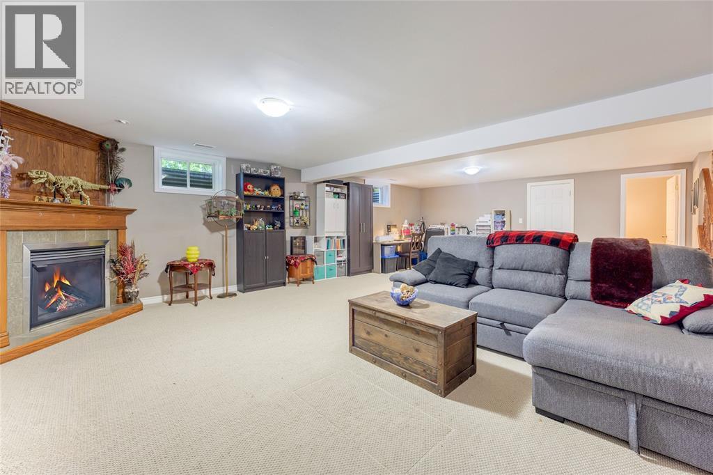 608 Riva Ridge Drive, St Clair, ON - Indoor Photo Showing Living Room With Fireplace