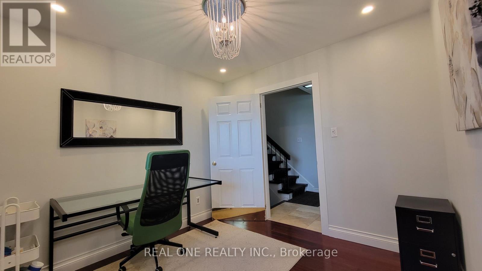 533 Tipperton Crescent, Oakville, ON - Indoor Photo Showing Office