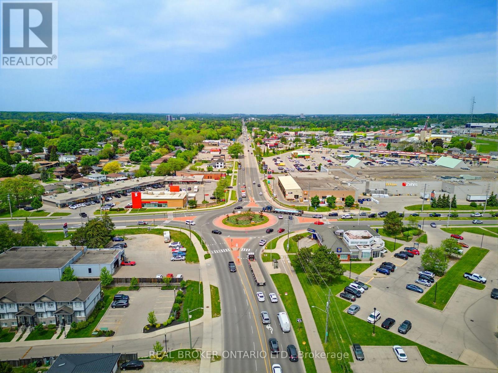 16 - 100 Chester Drive, Cambridge, ON - Outdoor With View