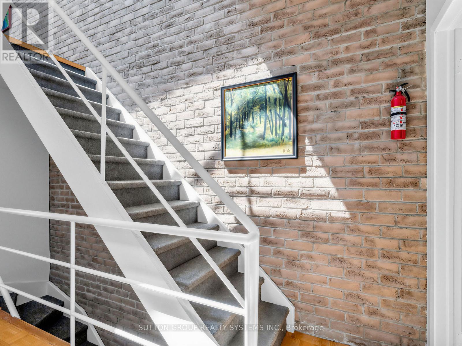 5 - 6 Bartlett Avenue W, Toronto, ON - Indoor Photo Showing Other Room
