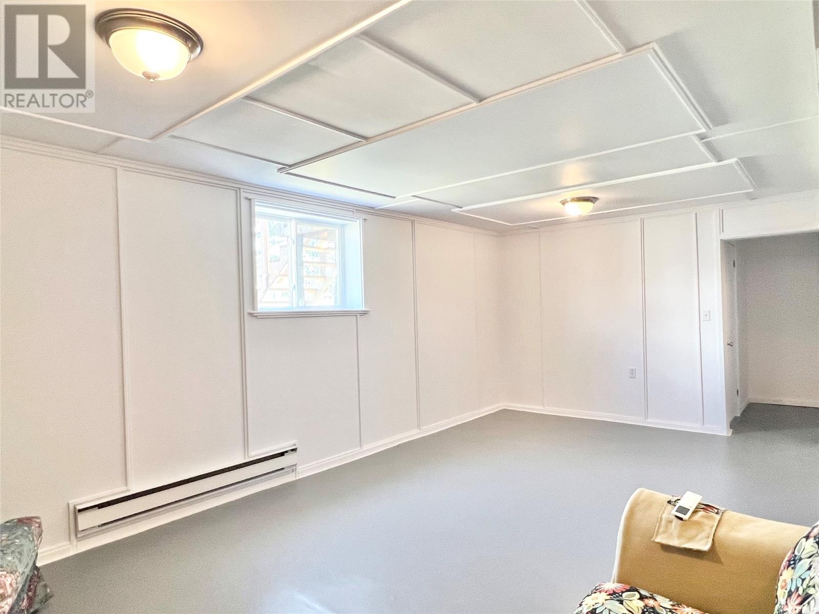 11 Fourth Avenue, Badger, NL - Indoor Photo Showing Other Room