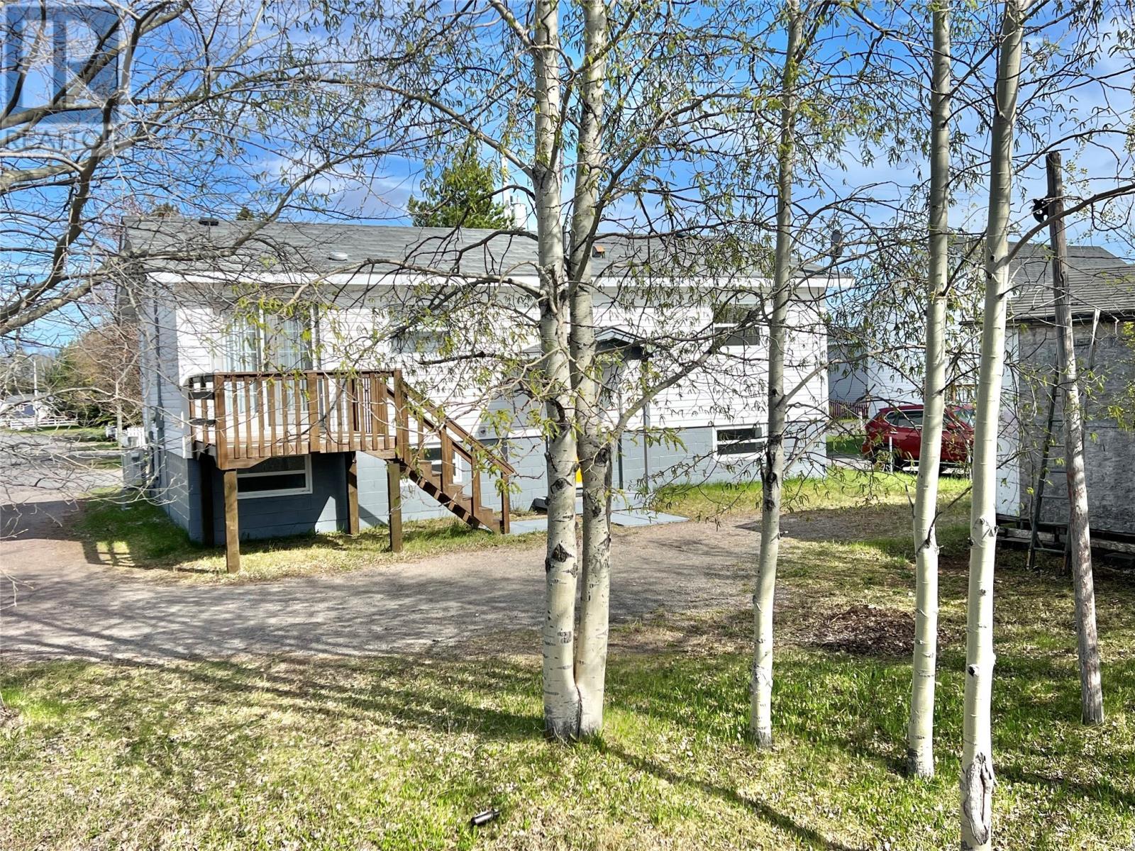 11 Fourth Avenue, Badger, NL - Outdoor