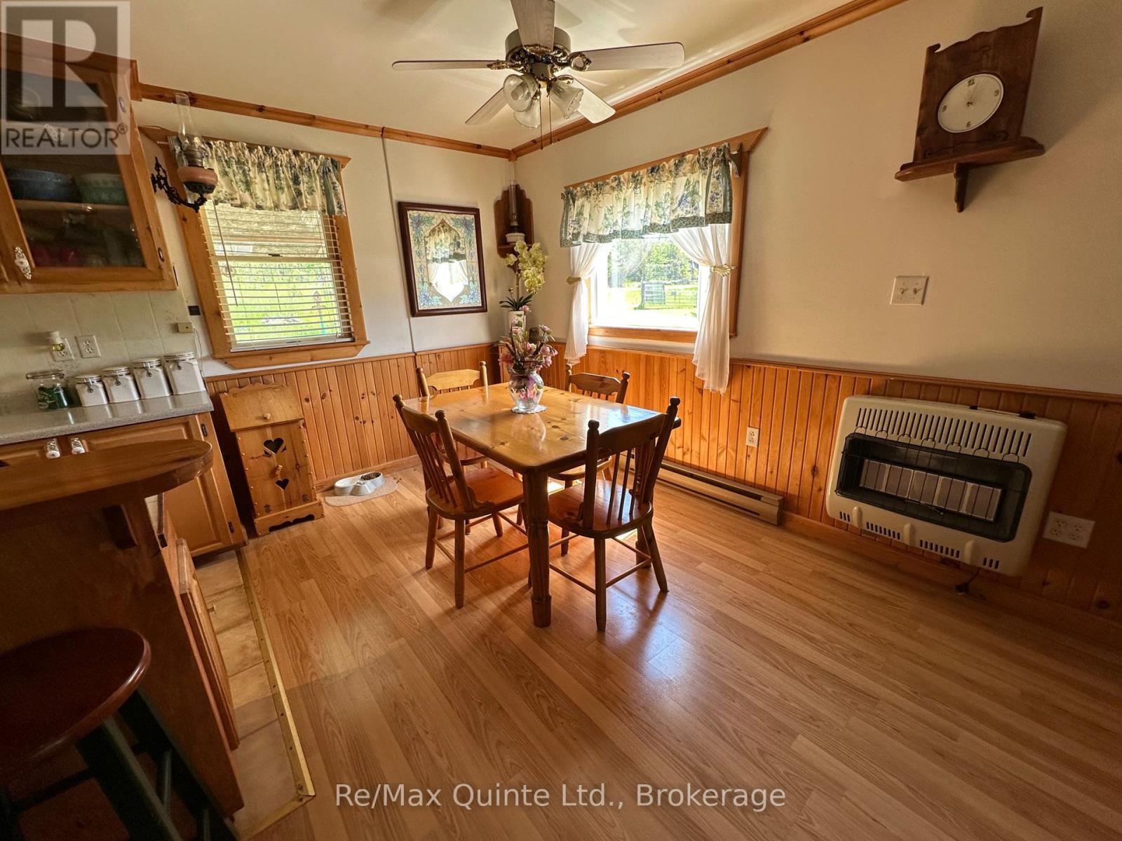 Sunny & Bright Dining Area - 765 Cordova Road, Marmora And Lake (Marmora Ward), ON