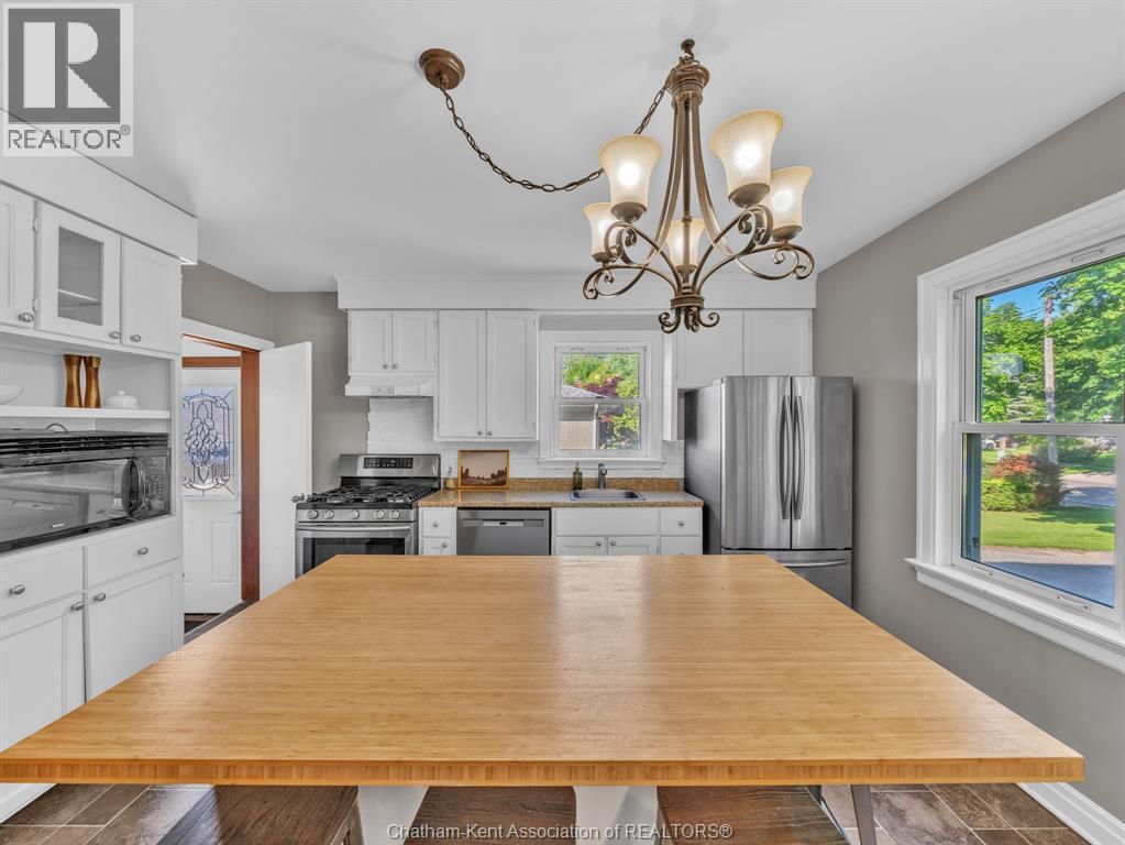 27 Jackson Drive, Chatham, ON - Indoor
