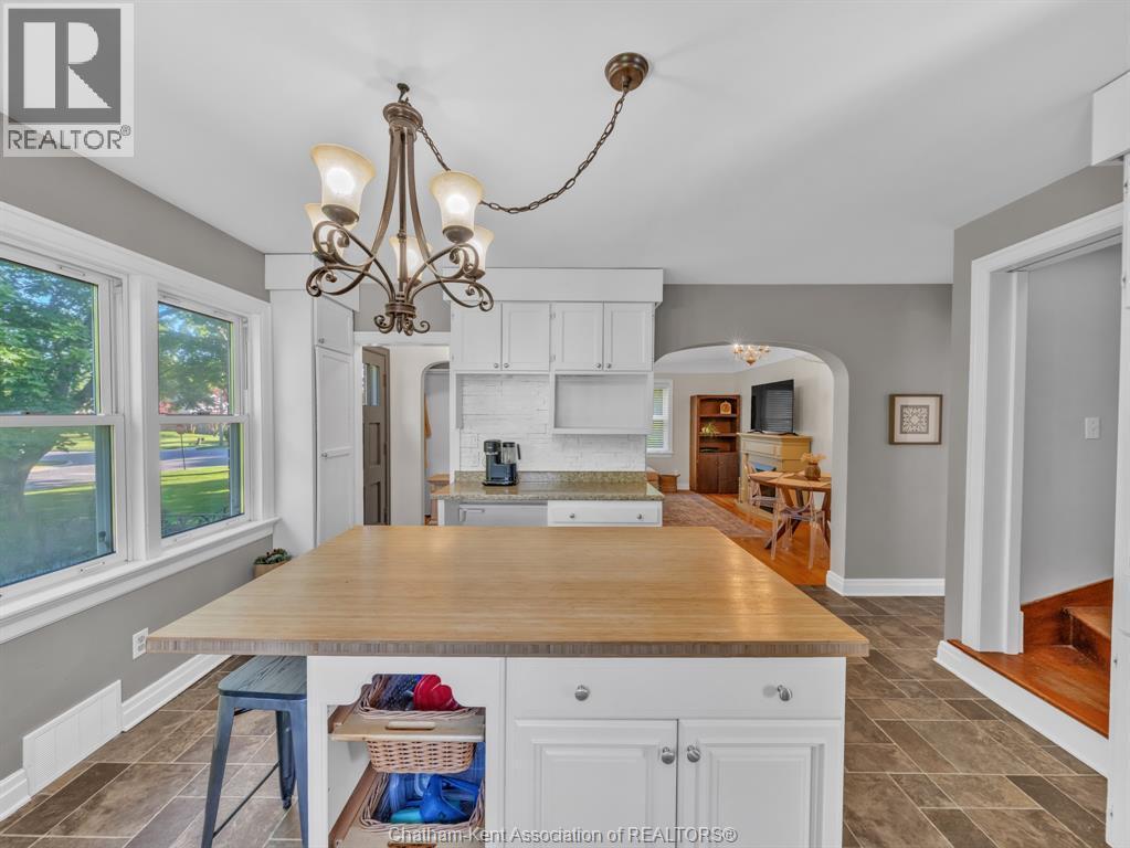 27 Jackson Drive, Chatham, ON - Indoor
