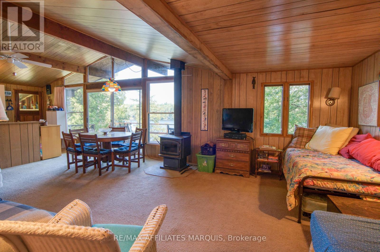 415 Yvon Lane, Rideau Lakes, ON - Indoor