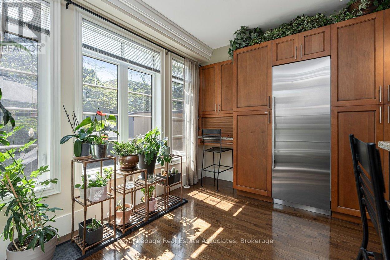 20 - 4135 Shipp Drive Ne, Mississauga, ON - Indoor Photo Showing Other Room