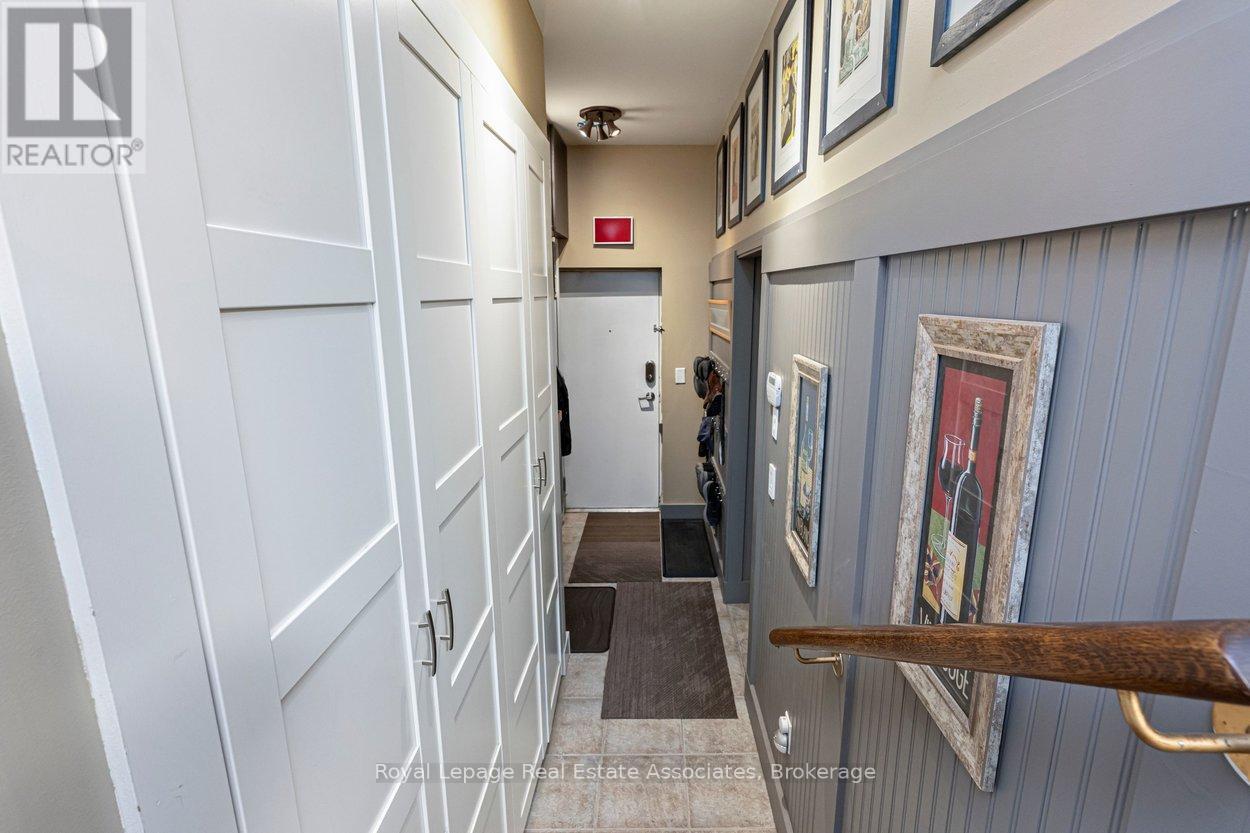 20 - 4135 Shipp Drive Ne, Mississauga, ON - Indoor Photo Showing Other Room