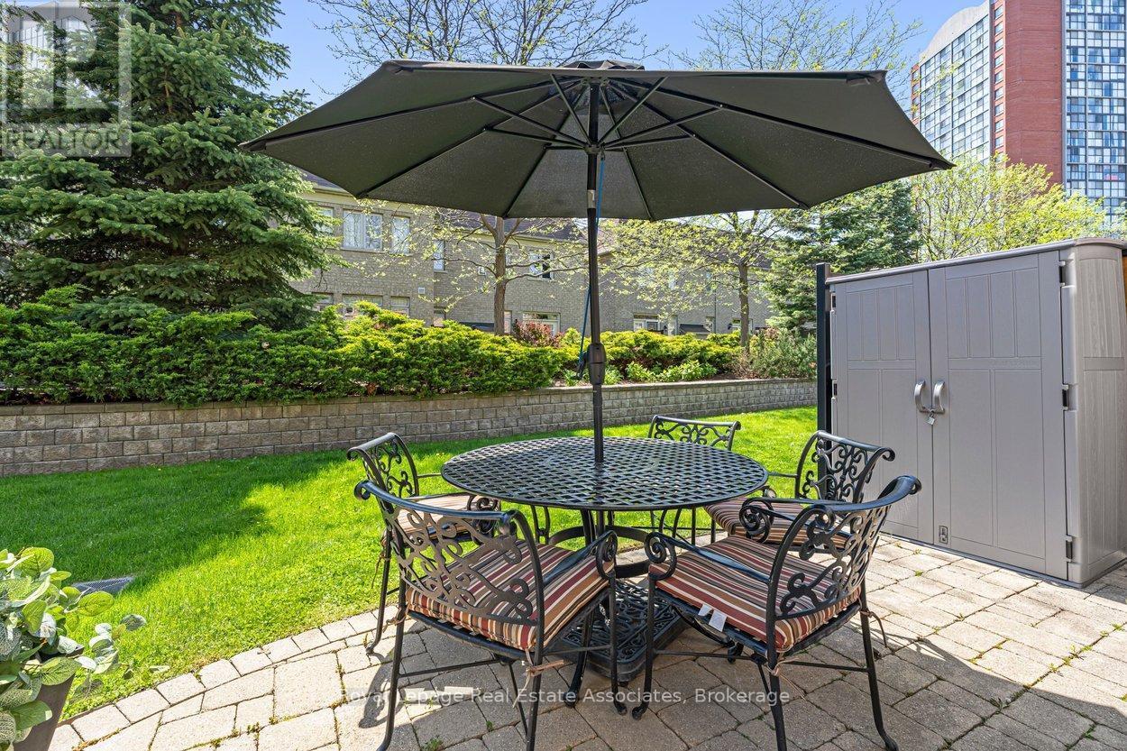 20 - 4135 Shipp Drive Ne, Mississauga, ON - Outdoor With Deck Patio Veranda
