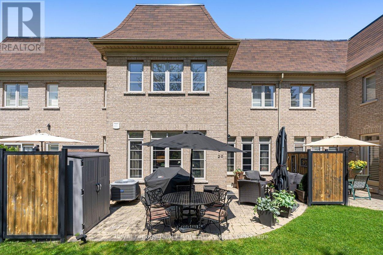 20 - 4135 Shipp Drive Ne, Mississauga, ON - Outdoor With Deck Patio Veranda With Exterior