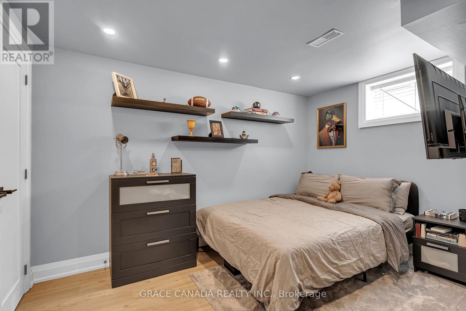 527 Oneida Drive, Burlington, ON