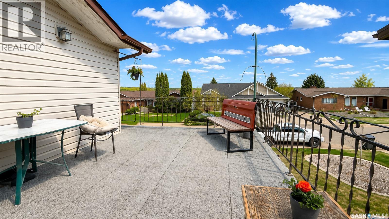 31 Riverbend Crescent, Battleford, SK - Outdoor