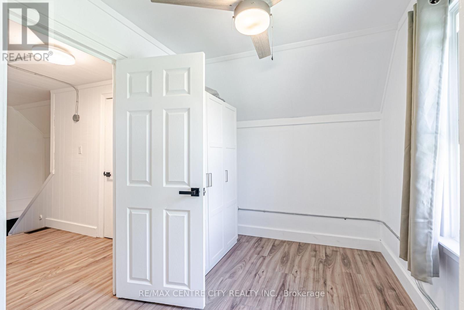 11812 Superior Street, Malahide (Springfield), ON - Indoor Photo Showing Other Room