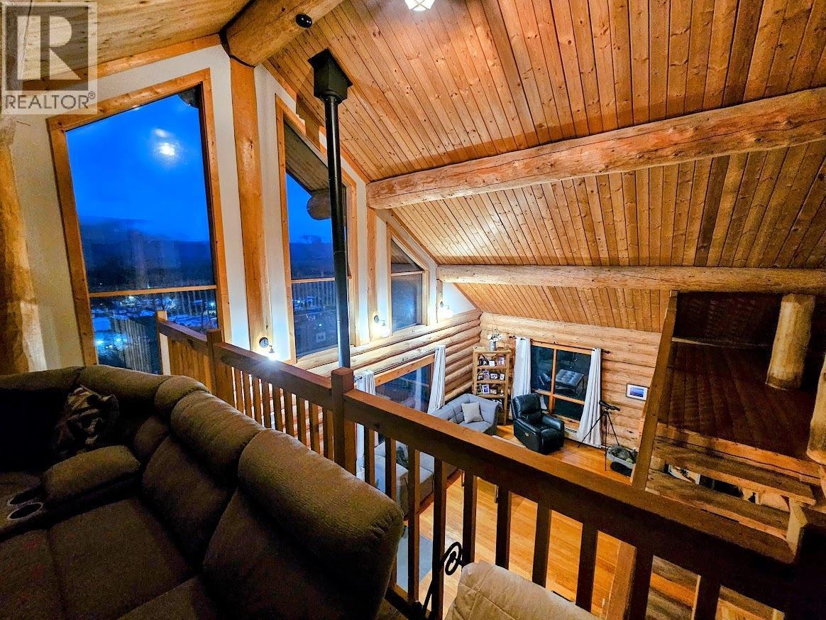6530 Campbell Road, Chetwynd, BC - Indoor