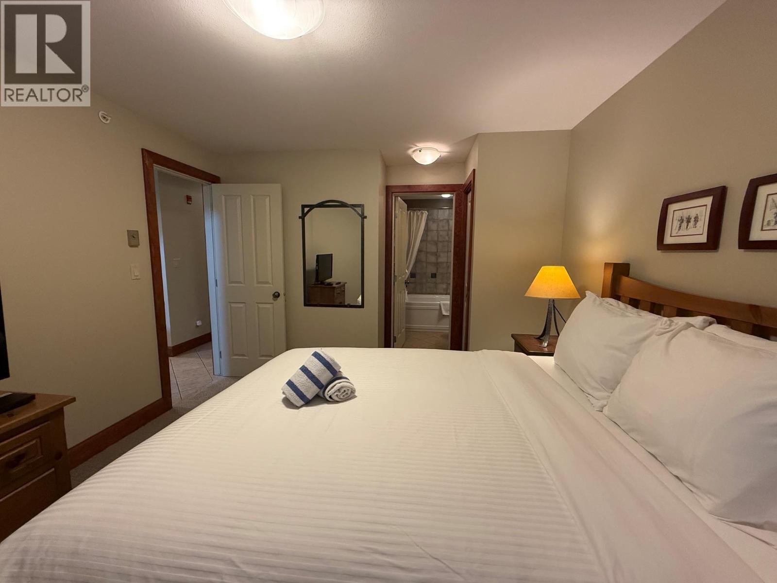 4559 Timberline Crescent Unit# 545A, Fernie, BC - Indoor Photo Showing Bedroom