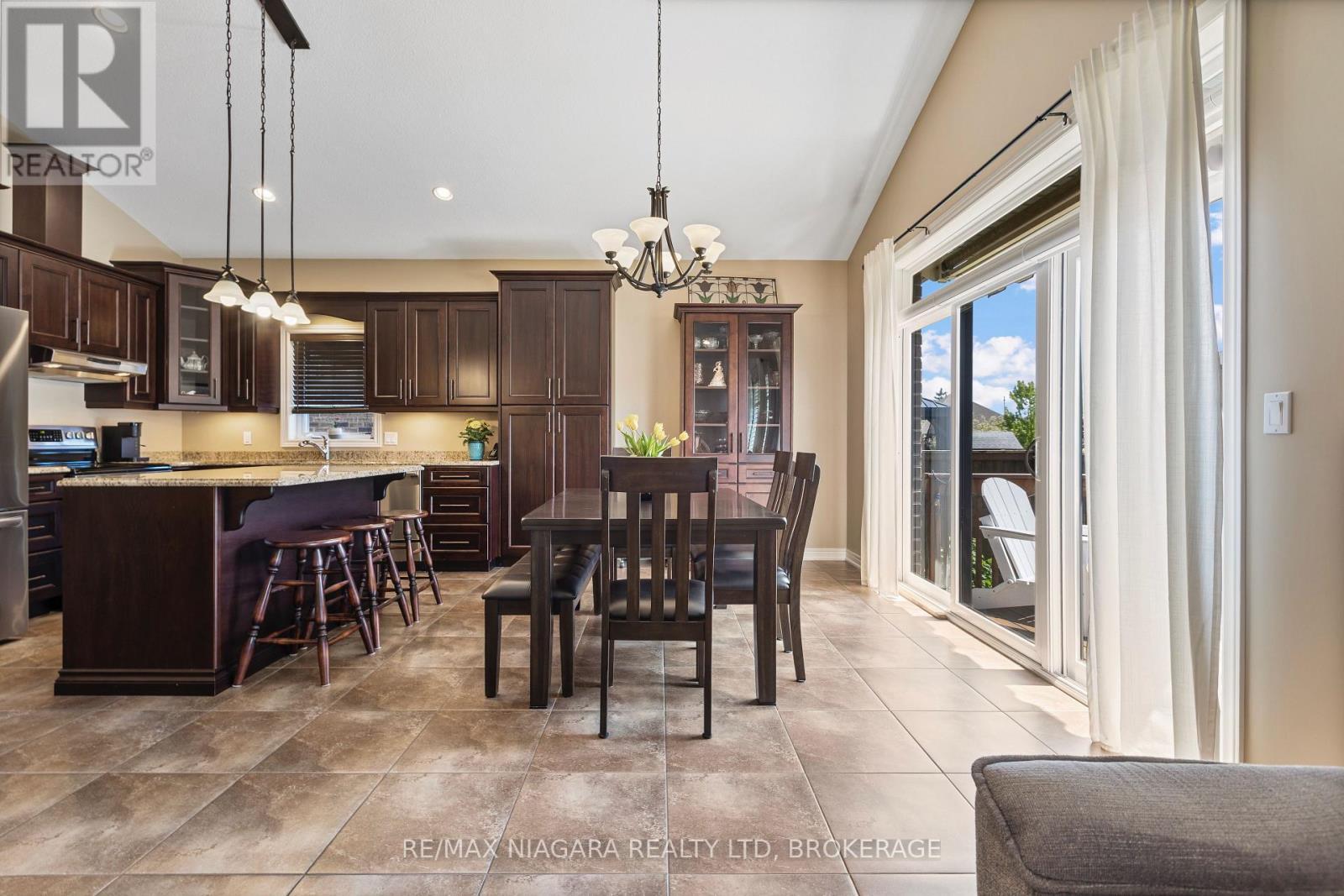 83 Gaiser Road, Welland (Coyle Creek), ON - Indoor