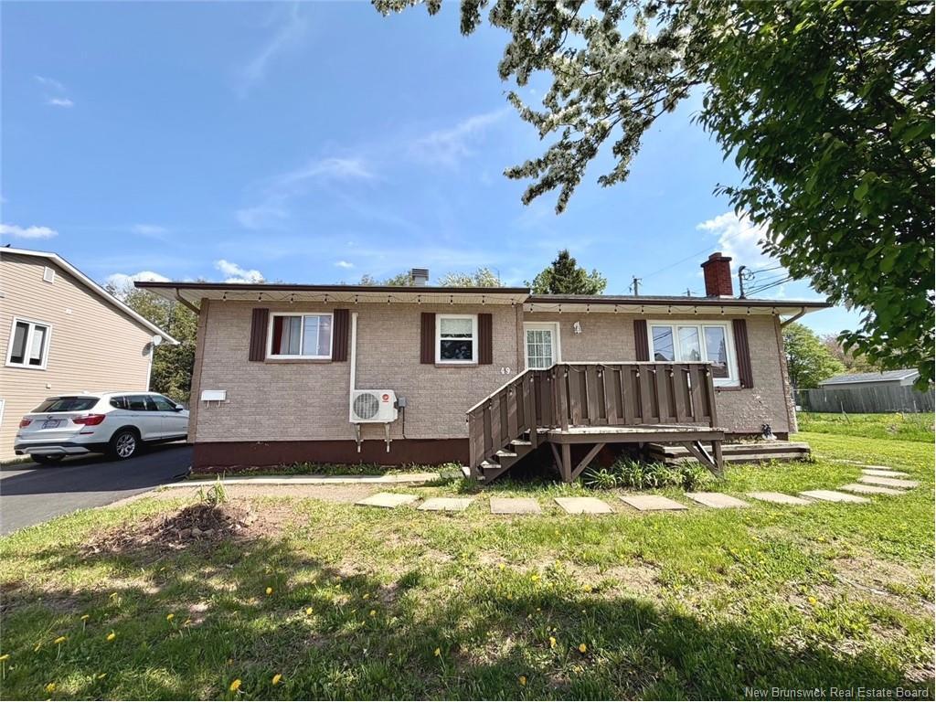 49 Beechwood Ave, Moncton, NB