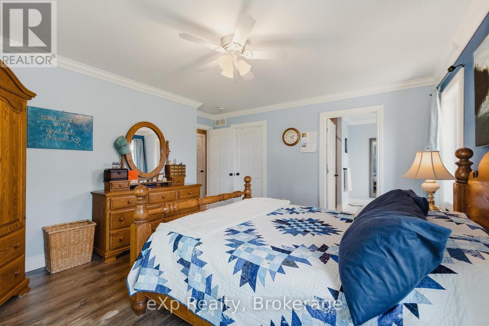 100 Harris Crescent, Southgate, ON - Indoor Photo Showing Bedroom