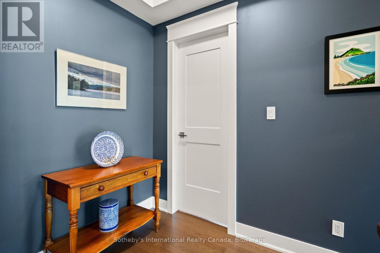 Hallway - 208 Snowberry Lane, Georgian Bluffs, ON
