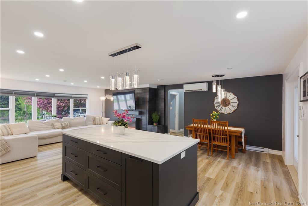 26 Alexander Ave, Moncton, NB
