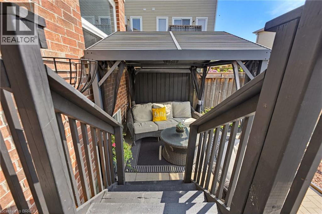 100 Chester Drive Unit# 16, Cambridge, ON - Outdoor With Exterior