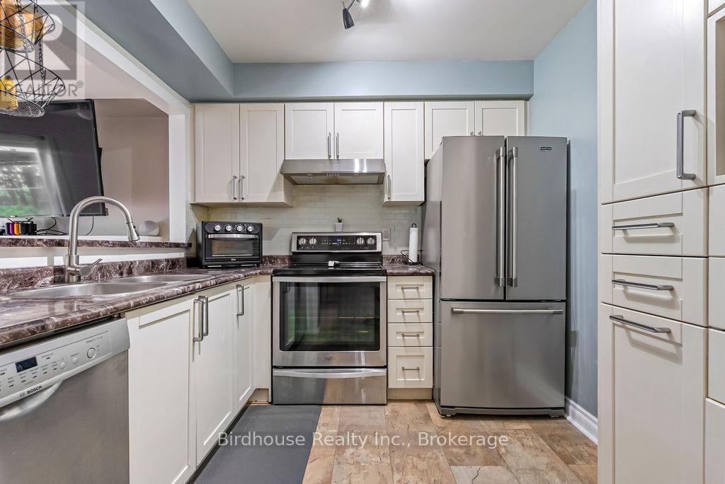 80 Lorne Street, Brock (Sunderland), ON - Indoor Photo Showing Kitchen With Double Sink