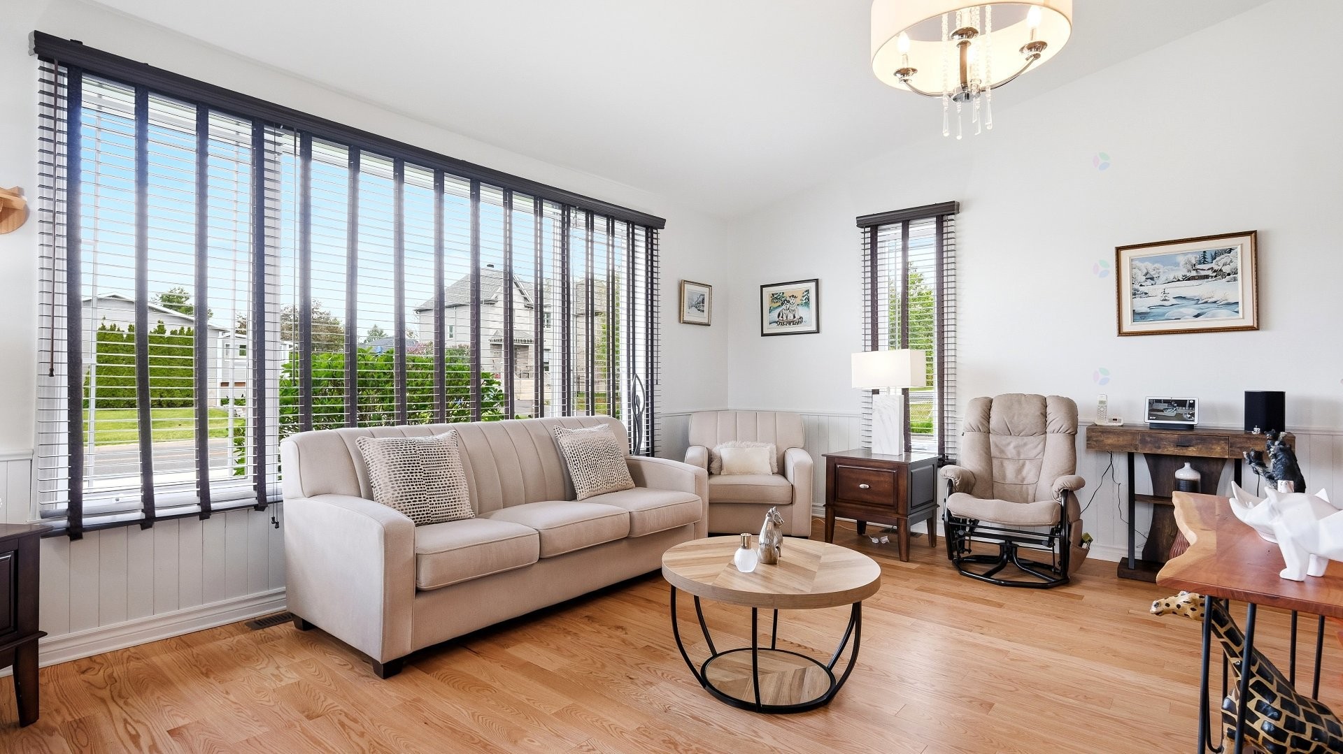 Salon - 326 Rue Ouellette, Saint-Amable, QC - Indoor Photo Showing Living Room