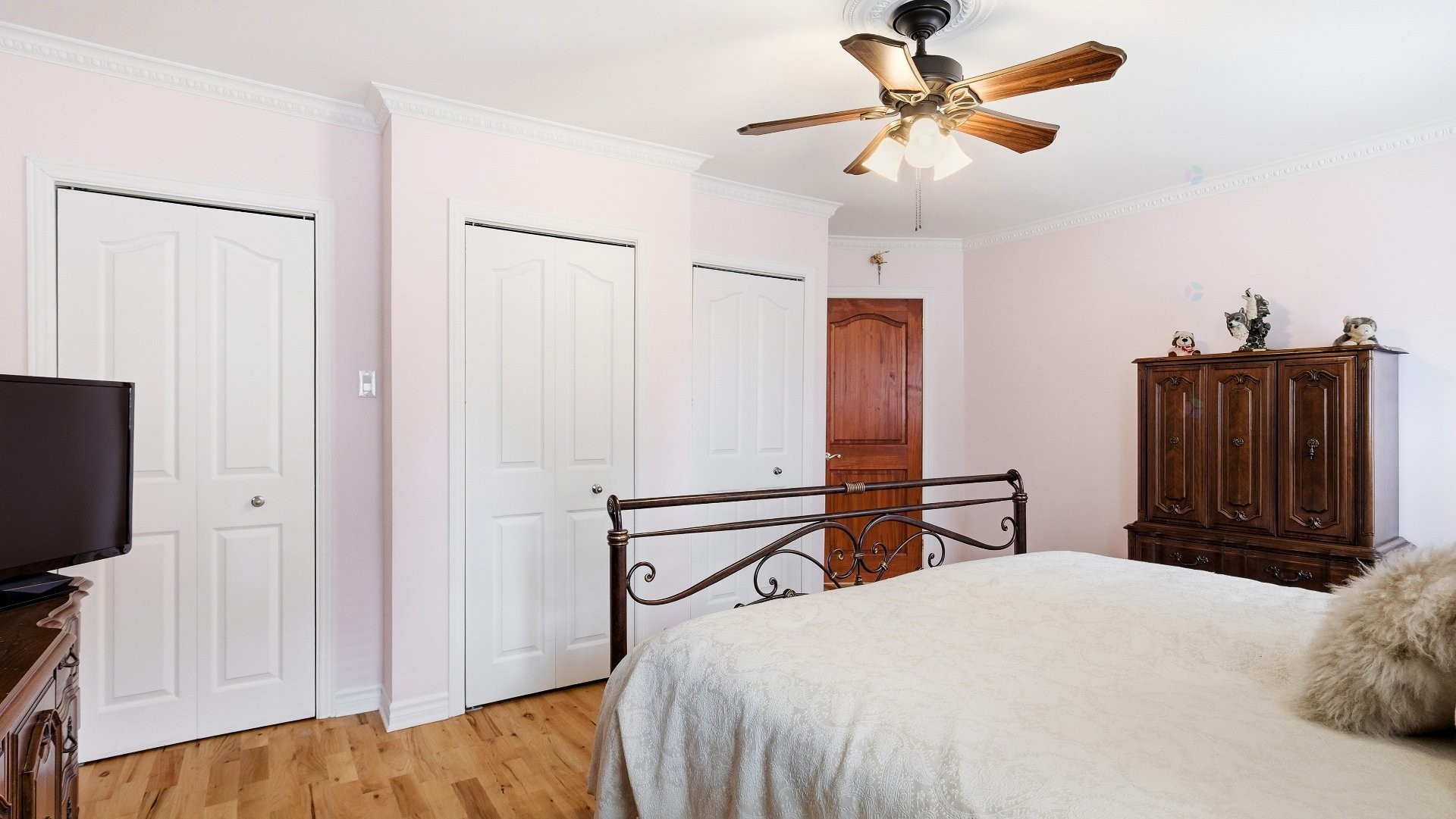 Chambre à coucher principale - 326 Rue Ouellette, Saint-Amable, QC - Indoor Photo Showing Bedroom