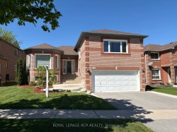 29 Depeuter Crescent Bradford West Gwillimbury, ON L3Z 3A3
