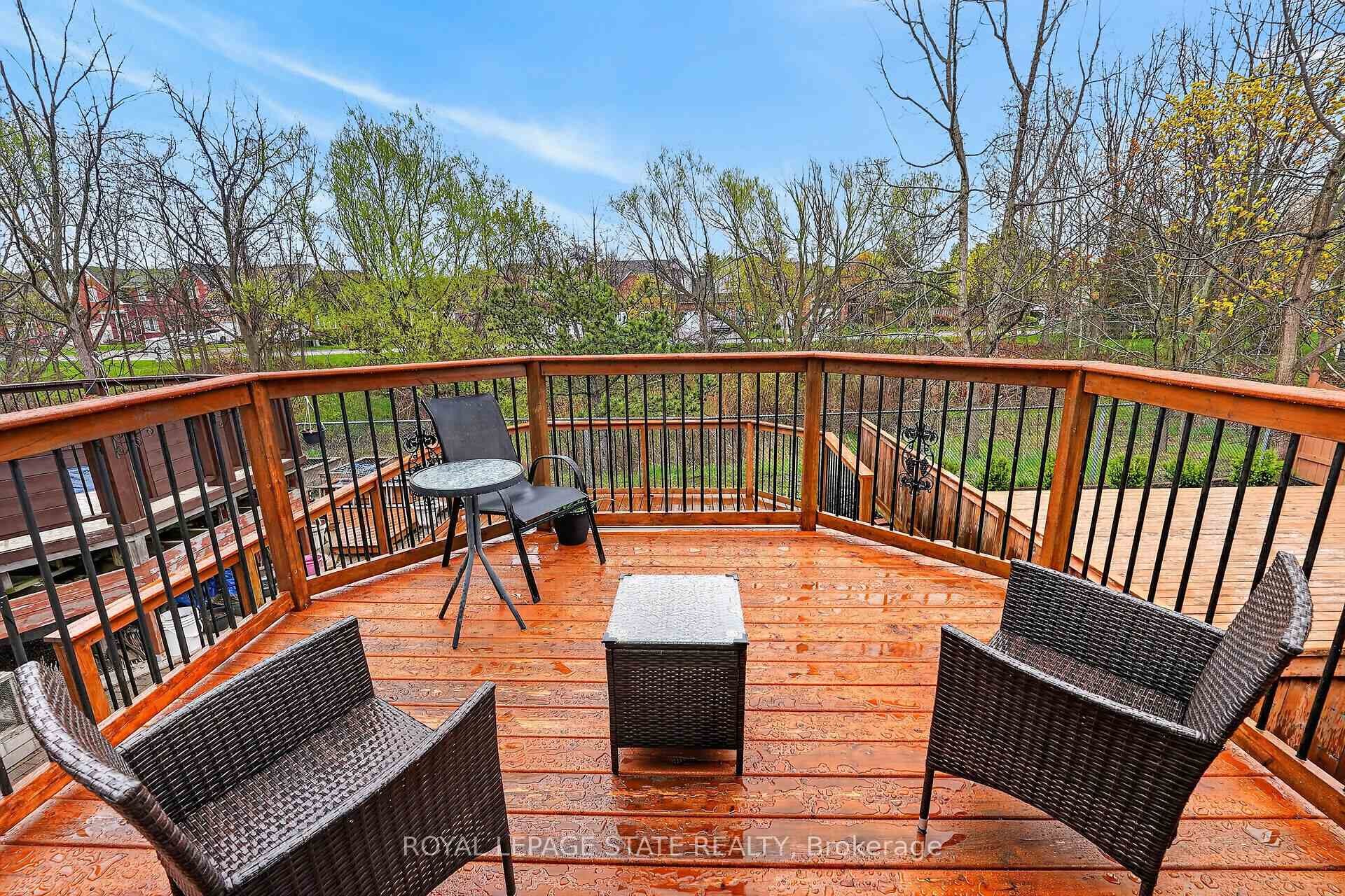 83 Morrison Crescent, Grimsby, ON - Outdoor With Deck Patio Veranda With Exterior