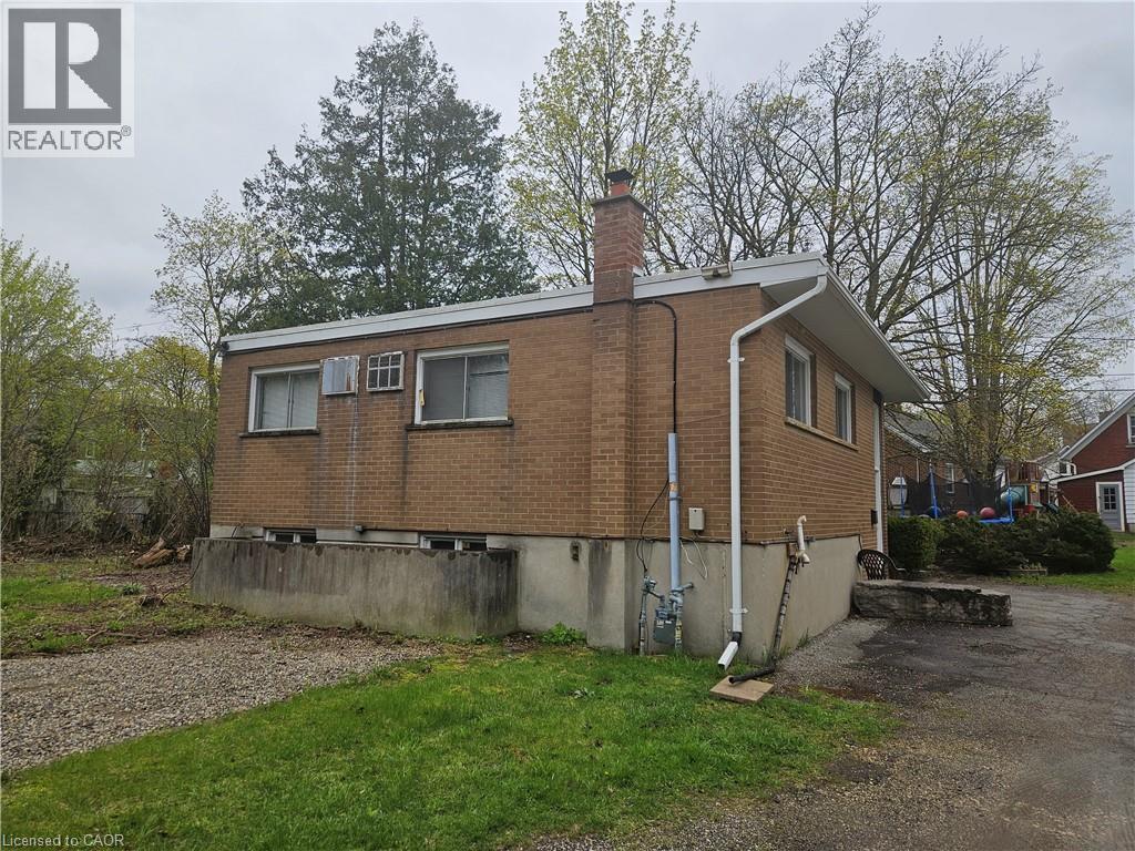 152 Homewood Avenue, Kitchener, ON - Outdoor