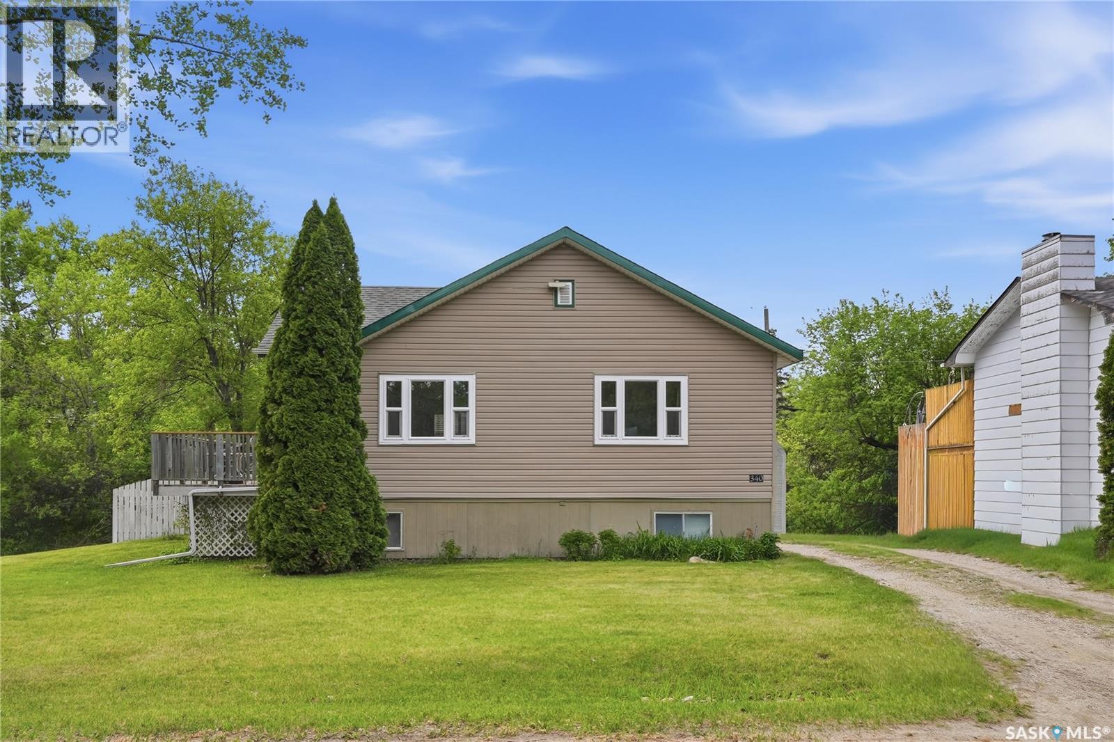 340 Charles Street, Asquith, SK - Outdoor