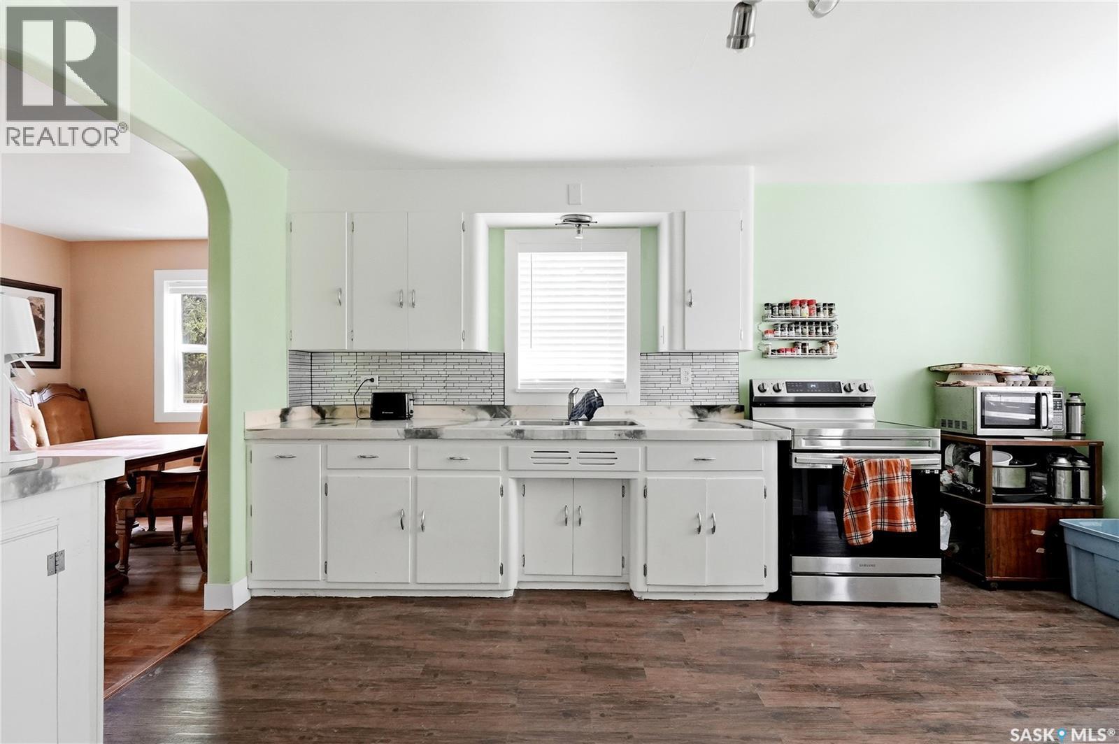 340 Charles Street, Asquith, SK - Indoor Photo Showing Kitchen