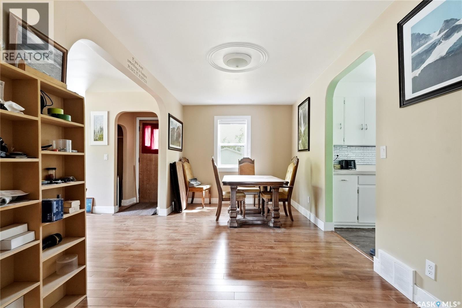 340 Charles Street, Asquith, SK - Indoor