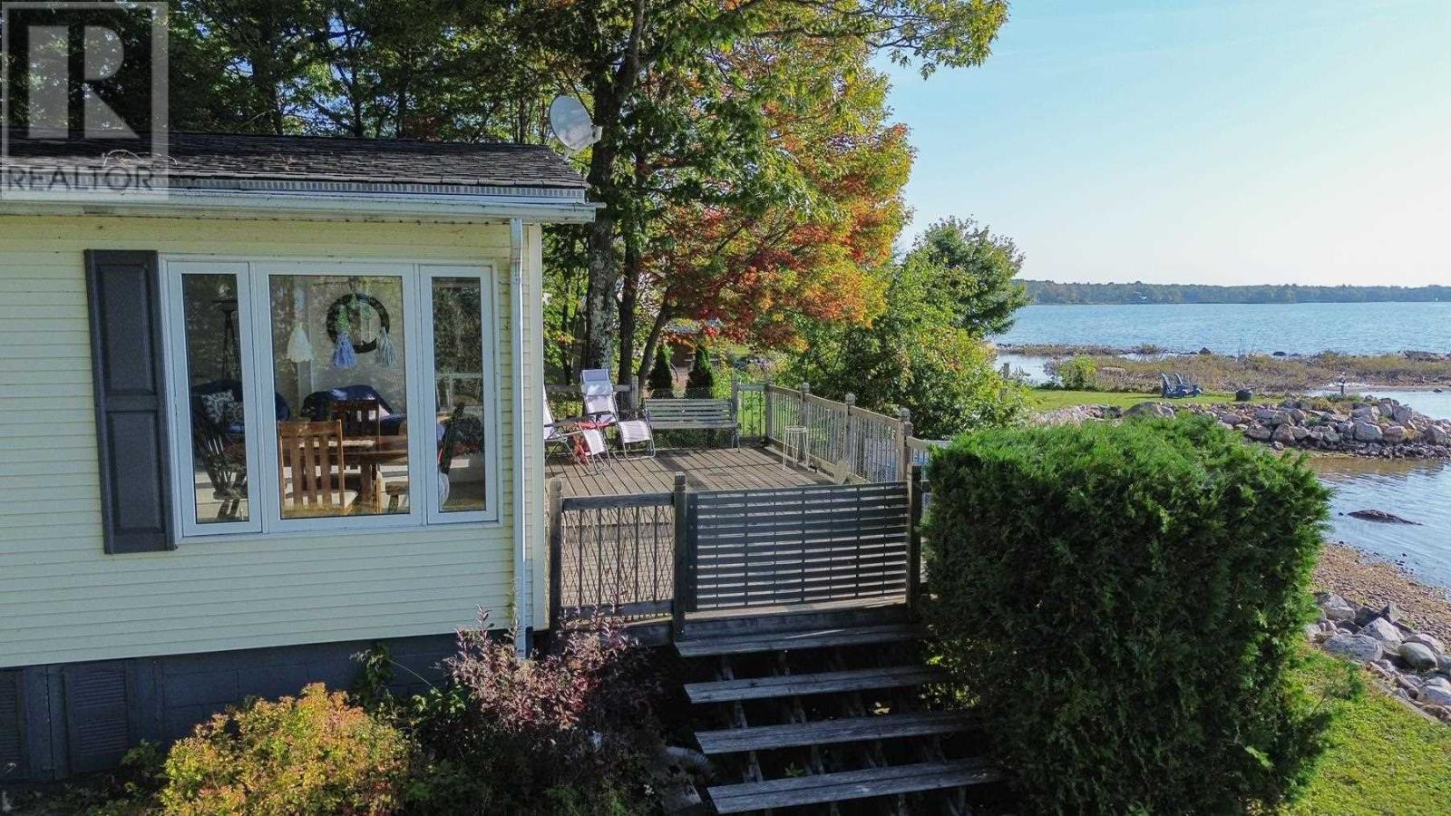 647B Lakeshore Dr, Tarbutt, ON - Outdoor With Body Of Water With Deck Patio Veranda