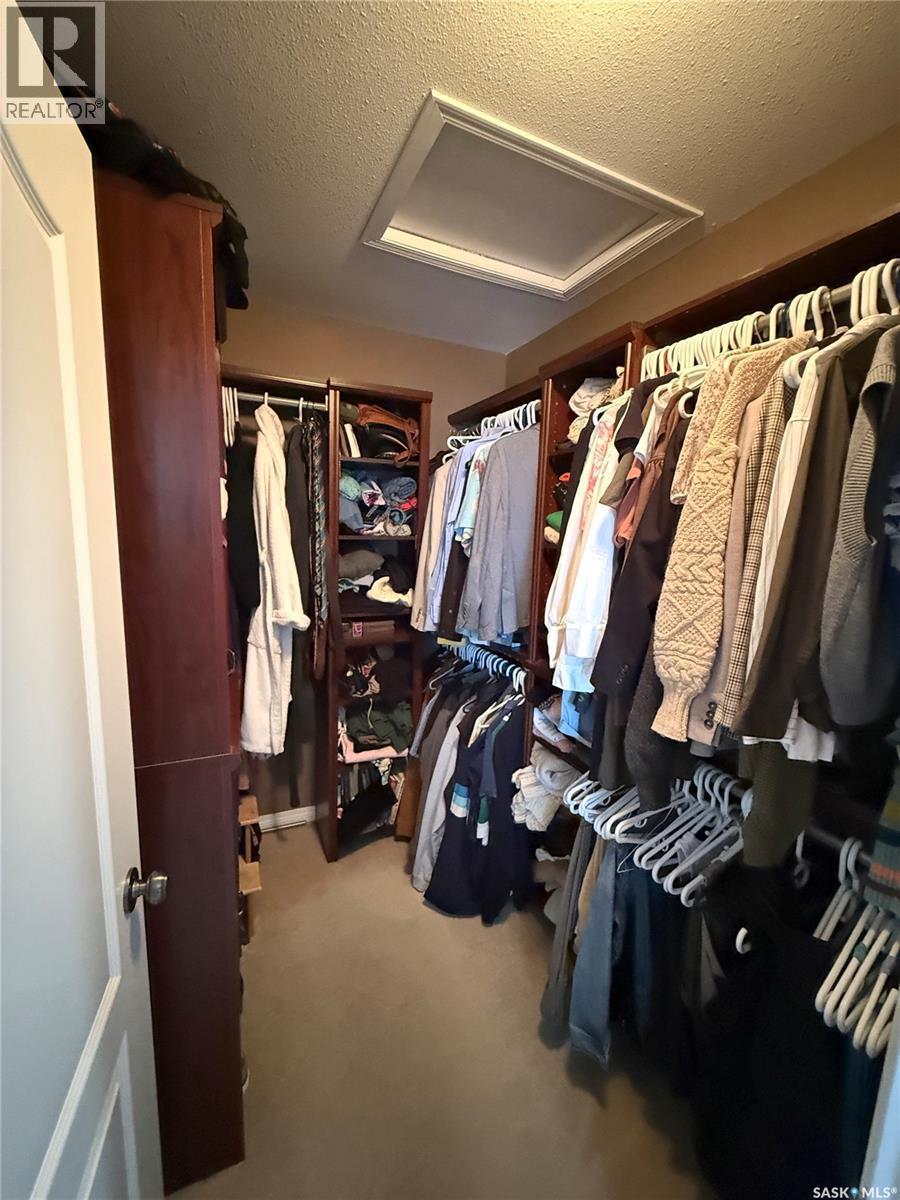 3102 37Th Street W, Saskatoon, SK - Indoor With Storage