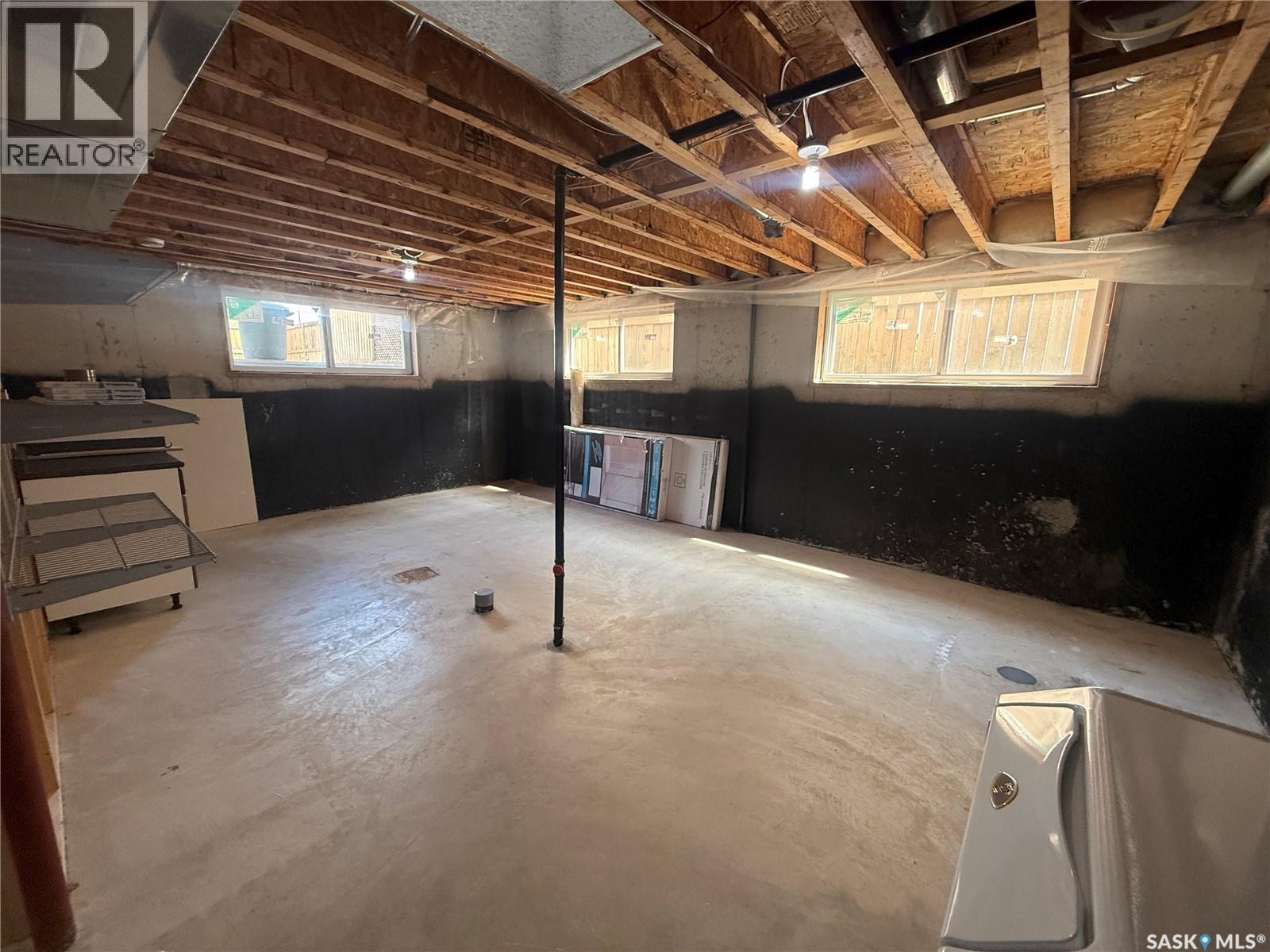 3102 37Th Street W, Saskatoon, SK - Indoor Photo Showing Basement