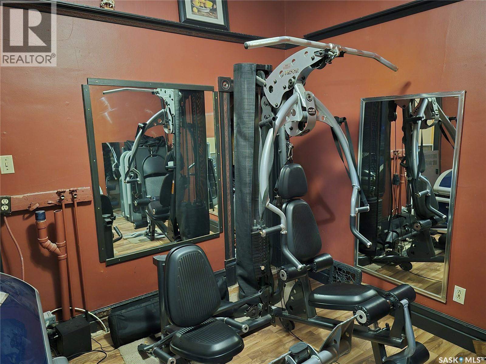 303 Edward Street, Radisson, SK - Indoor Photo Showing Gym Room