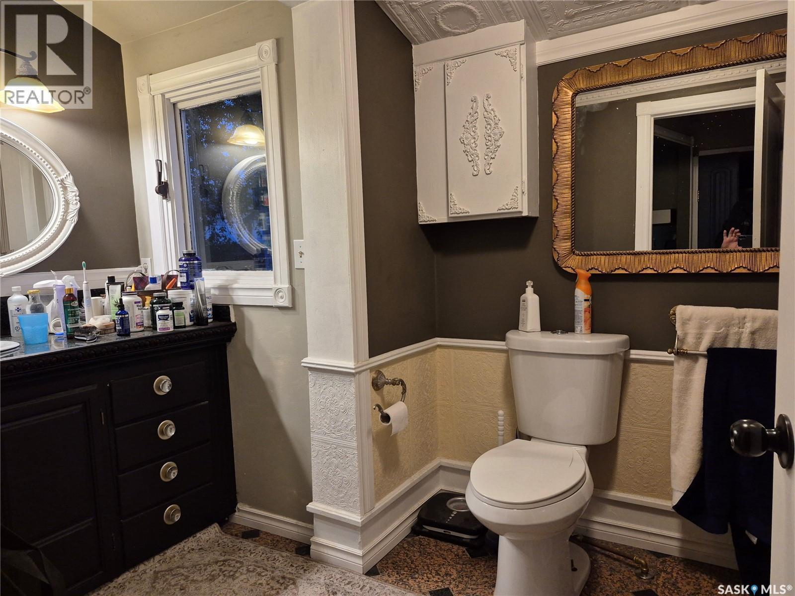 303 Edward Street, Radisson, SK - Indoor Photo Showing Bathroom