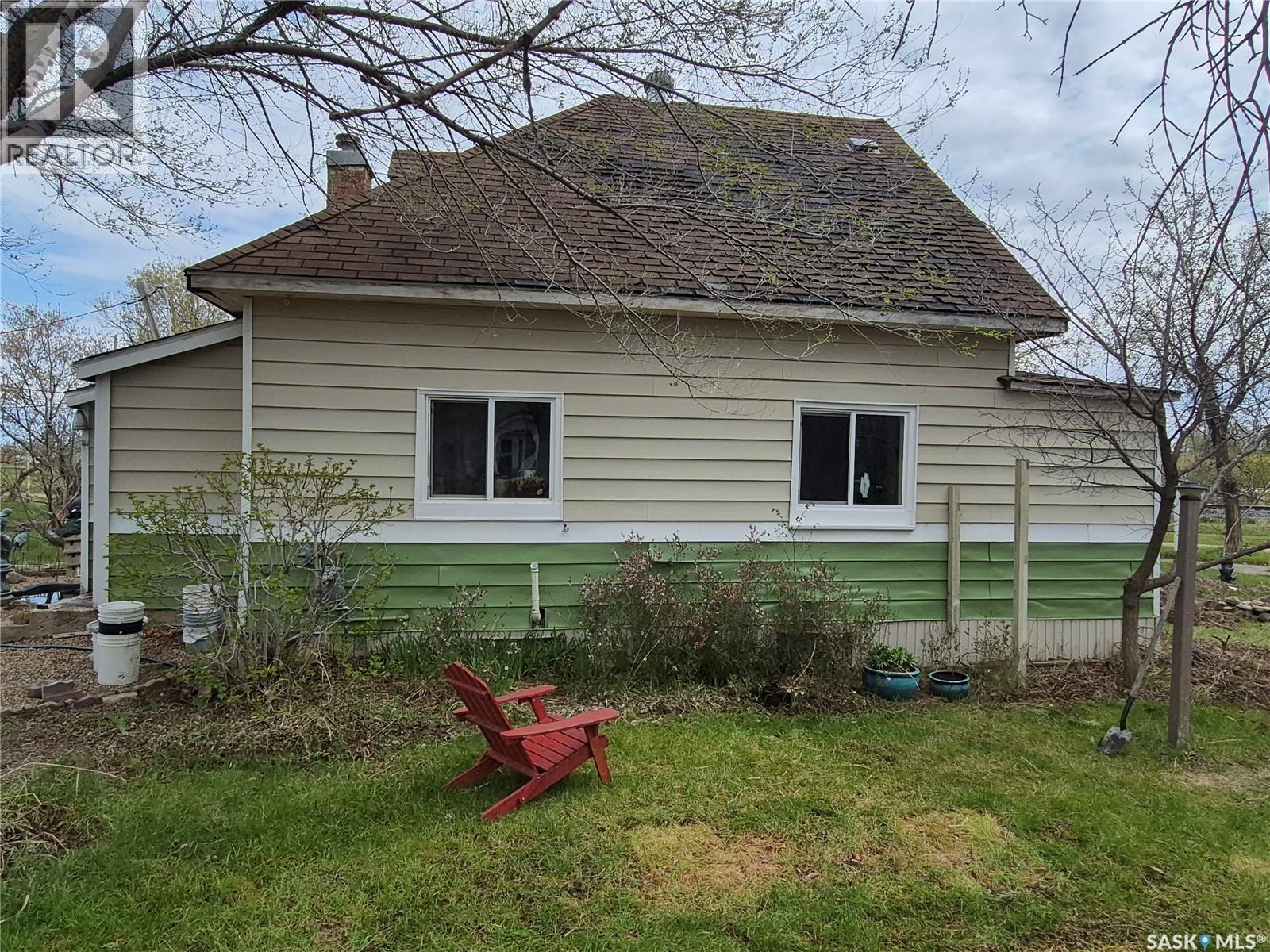 303 Edward Street, Radisson, SK - Outdoor