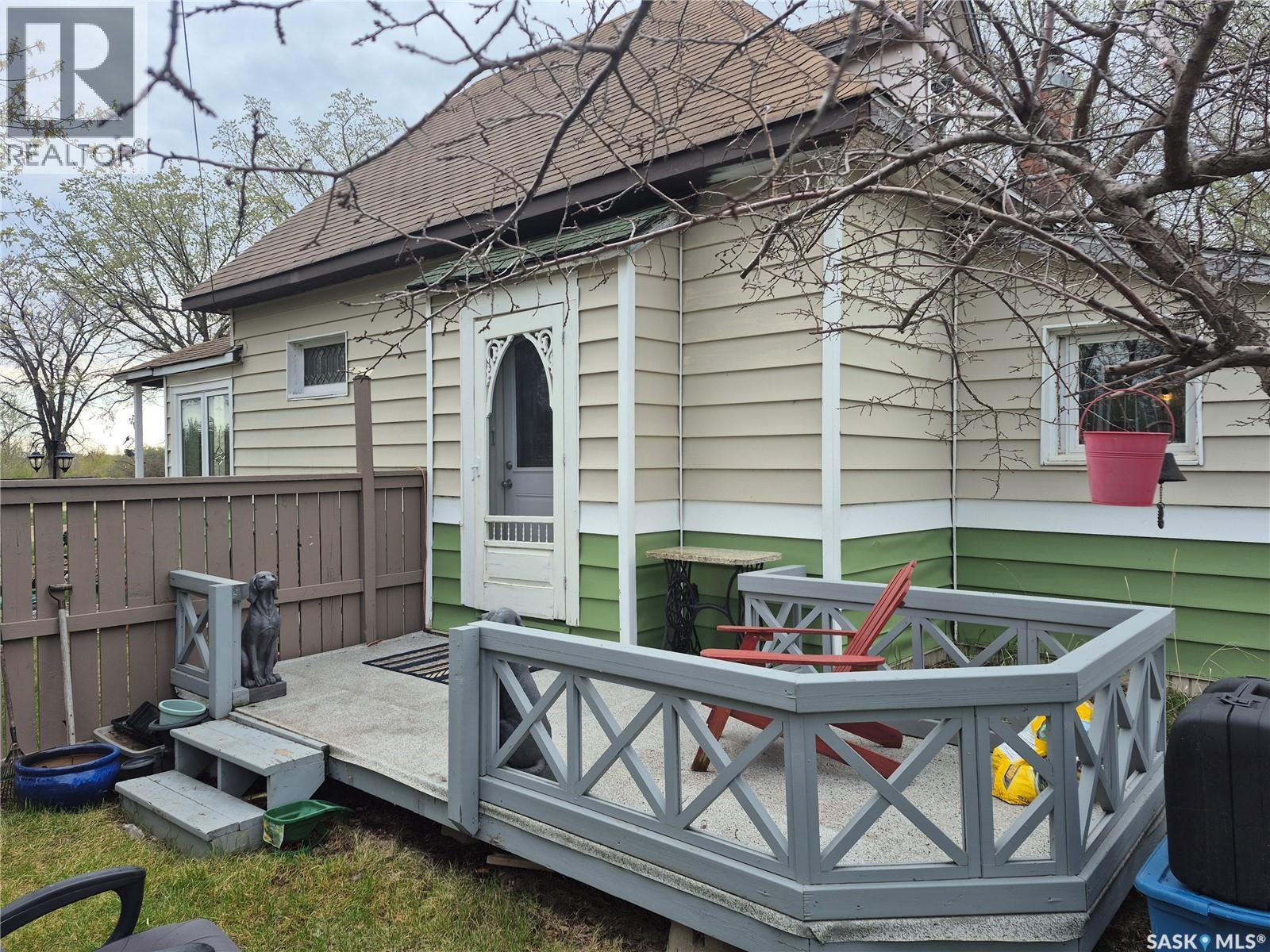 303 Edward Street, Radisson, SK - Outdoor