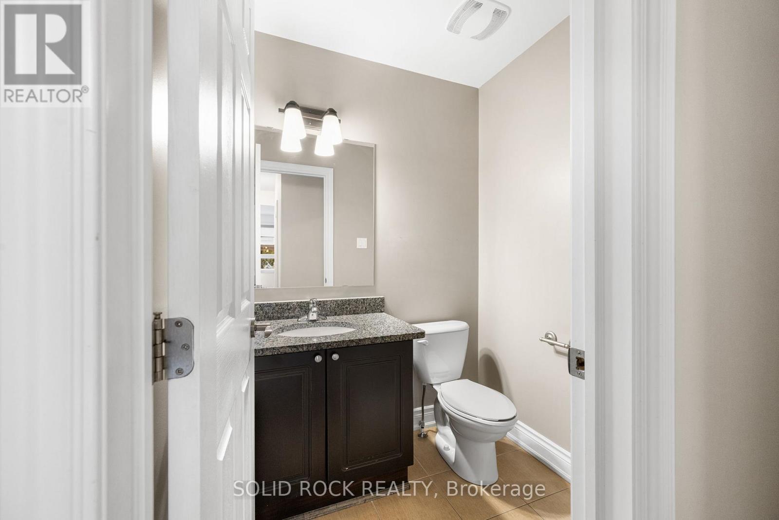 347 Bamburgh Way, Ottawa, ON - Indoor Photo Showing Bathroom