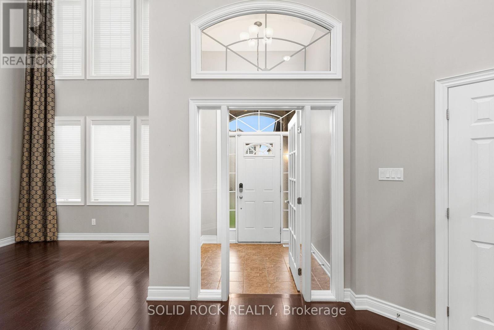 347 Bamburgh Way, Ottawa, ON - Indoor Photo Showing Other Room