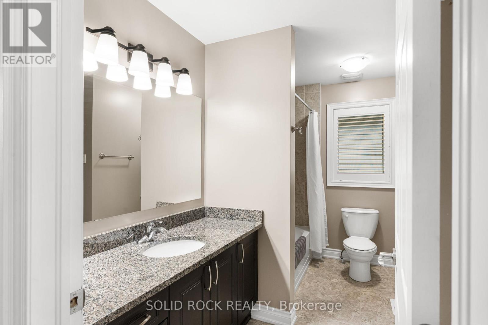 347 Bamburgh Way, Ottawa, ON - Indoor Photo Showing Bathroom